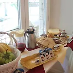 Bed & Breakfast Cityfair Katánie